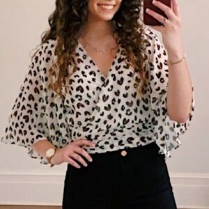 Cropped Blouse with Heart Leopard Print